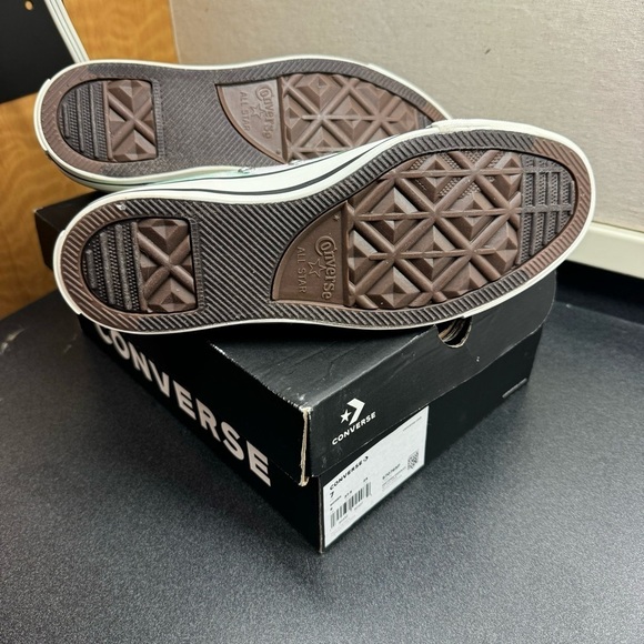 Converse Women’s CTAS Hi in Egret 570765F Size 7 NEW IN BOX NIB - Picture 6 of 8